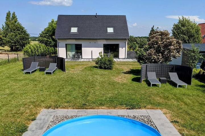 Ferienhaus für 6 Personen, mit Terrasse und Garten in Damshagen