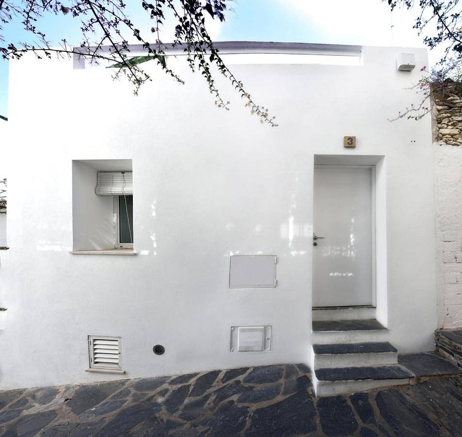 Two-Bedroom House in Platja des Poal (Cadaques), Cadaques