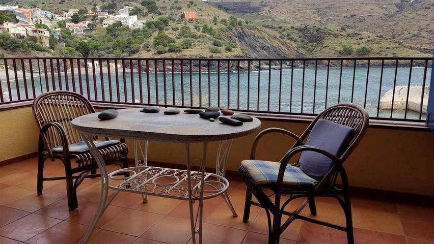 Gîte pour 8 personnes, avec vue et terrasse à Portbou - 4
