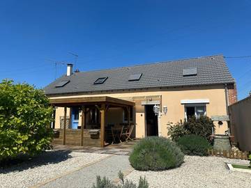 Cottage pour 2 personnes, avec terrasse et jardin à Gien