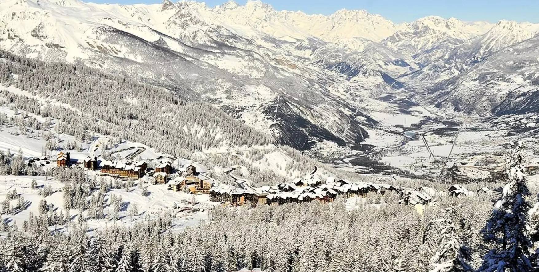 Studio entier, Studio + coin cabine 5 personnes - Budget in Station de Risoul, Risoul