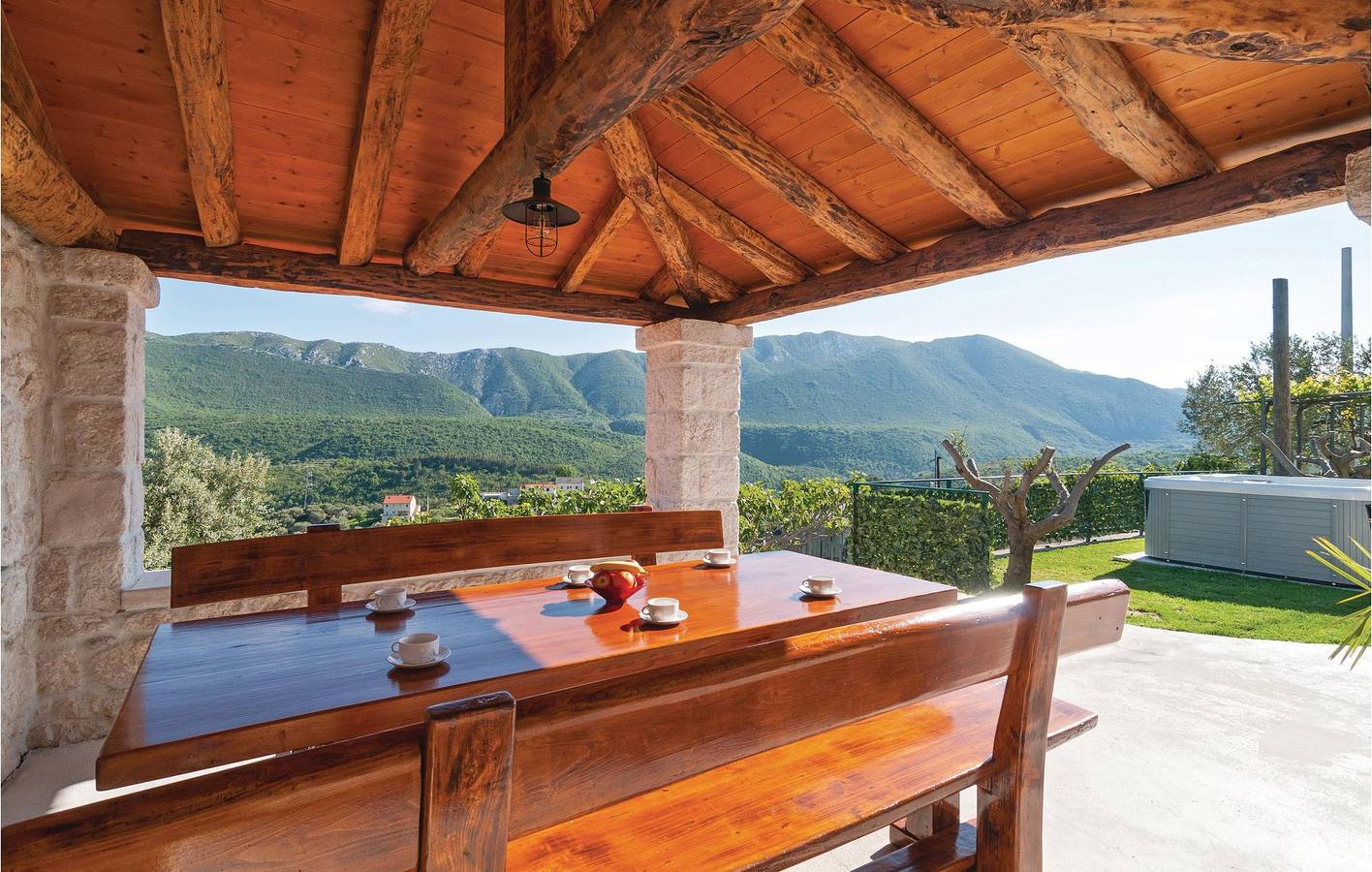 Feriehus for 6 personer med terrasse in Dalmatian Zagora