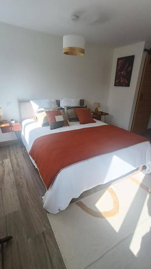 Chambre d’hôte pour 2 personnes, avec Terrasse et Jardin ainsi que Piscine et Vue à Ahetze