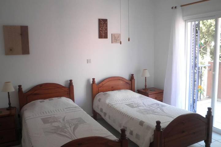 Gîte pour 6 personnes, avec jardin ainsi que balcon et piscine à Paphos (ville) - 2