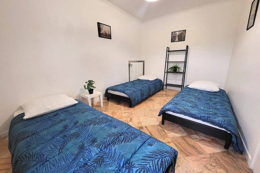 Apartamento entero, F 3.k.1 Avec 2 Chambres et 6 Lits in Trappes, Yvelines