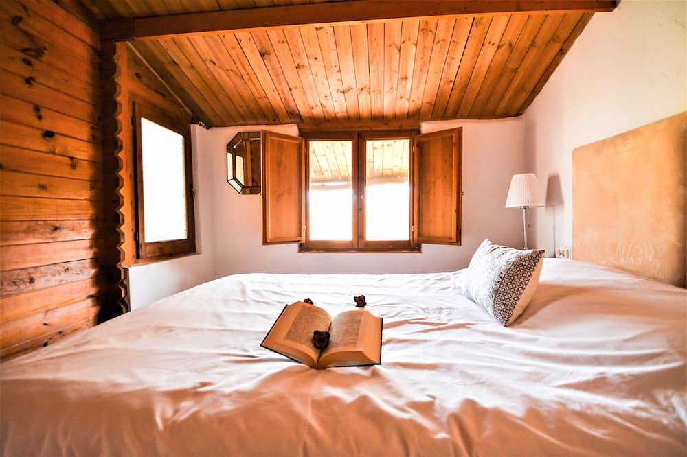 Schöne Holzhütte mit Pool ideal für einen romantischen Rückzugsort in Monda, Sierra de las Nieves