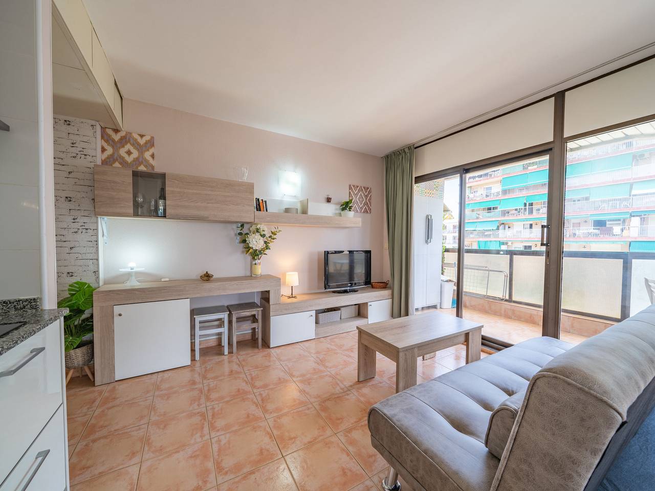 Geheel appartement, Vakantieappartement voor 3 personen met balkon in Malgrat de Mar, Costa del Maresme