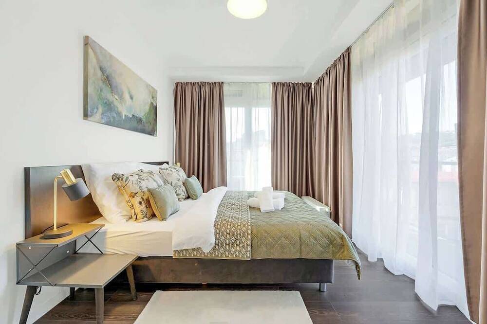 Geheel appartement, Urban White Oasis in Centre in Bratislava, Bratislava (regio)