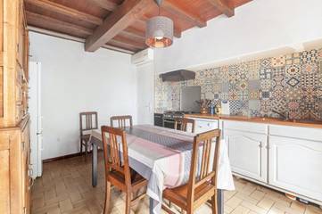 Gîte pour 6 personnes à Puycelsi