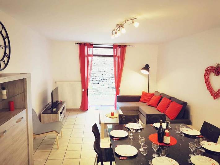 Location de vacances pour 8 personnes, avec jardin et vue à Baume-les-Messieurs - 2