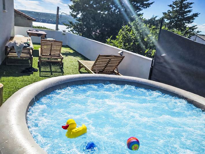 Ferienwohnung für 4 Personen, mit Terrasse in Obrovac