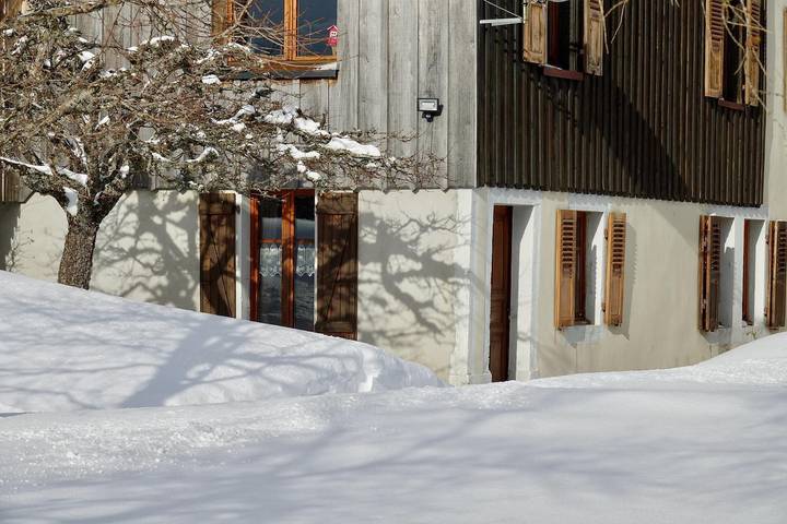 Gîte pour 6 personnes, avec terrasse, animaux acceptés à Les Fourgs - 3