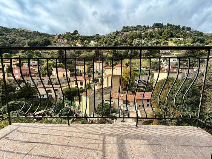 Maison d’hôte pour 4 personnes, avec vue et balcon