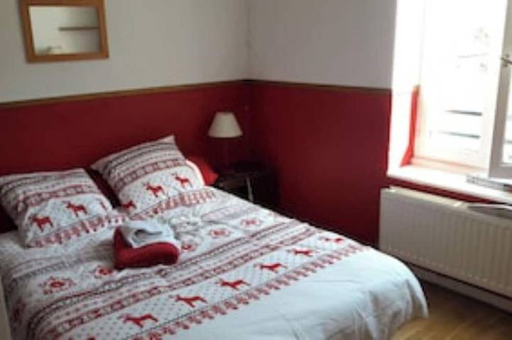 Ferienhaus für 12 Personen, mit Garten und Pool sowie Whirlpool in Lyon - 4