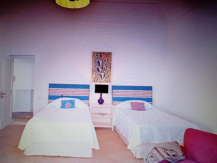 Chambre d’hôte pour 4 personnes, avec Terrasse ainsi que Jardin et Piscine à Porto Cervo
