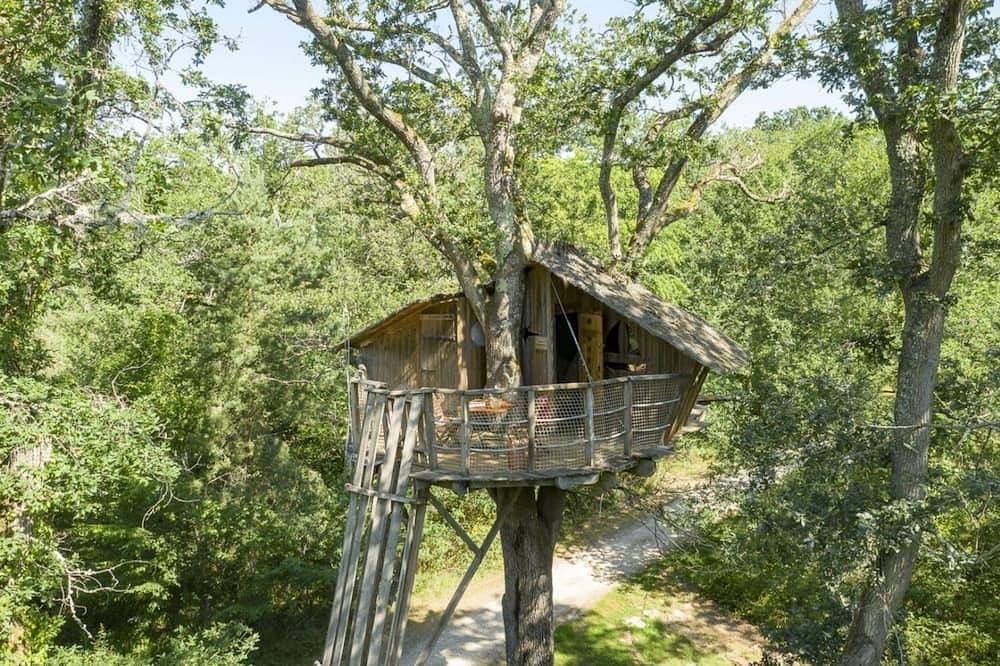 Tree-house Forest Camp 2p in Pierrefitte-sur-Sauldre, Sologne