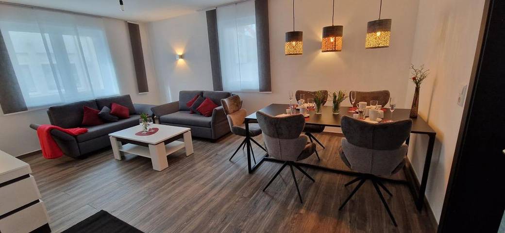 Ferienwohnung für 10 Personen, mit Balkon und Terrasse