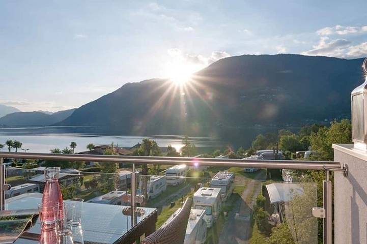 Holiday apartment for 8 people, with balcony and sauna as well as garden and hot tub - 1