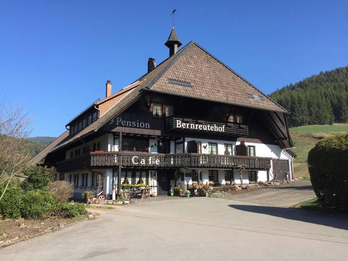 Hotel für 2 Personen, mit Terrasse und Garten sowie Ausblick in Vöhrenbach