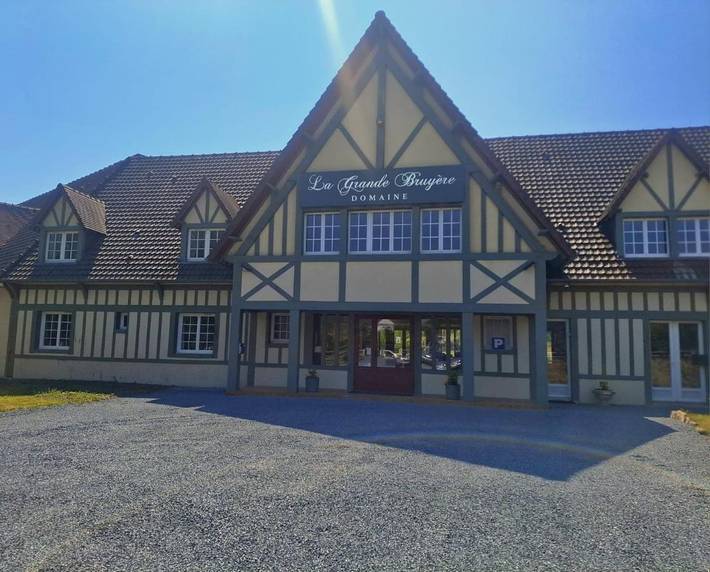 Hôtel pour 2 personnes, avec vue ainsi que jardin et piscine, animaux acceptés