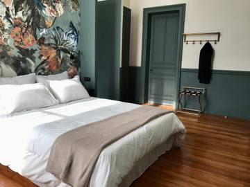 Chambre d’hôte pour 2 personnes, avec terrasse ainsi que jardin et piscine à Branne