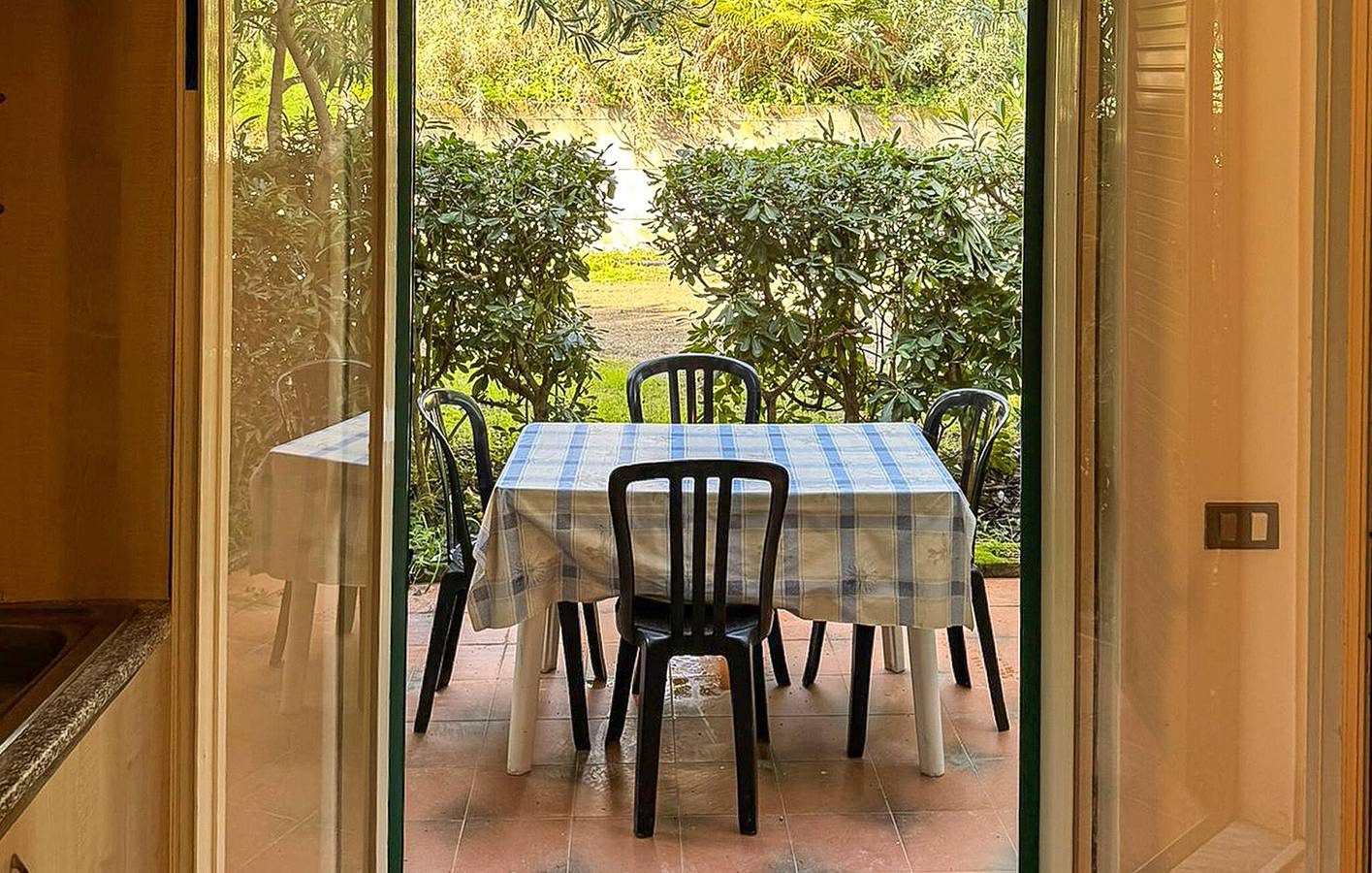 Apartamento acolhedor com piscina, estacionamento e acesso fácil à praia in Piraino, Messina (província)