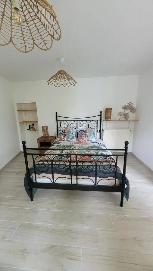 Gîte pour 5 personnes, avec vue et jardin à Guérard (Seine-et-Marne)