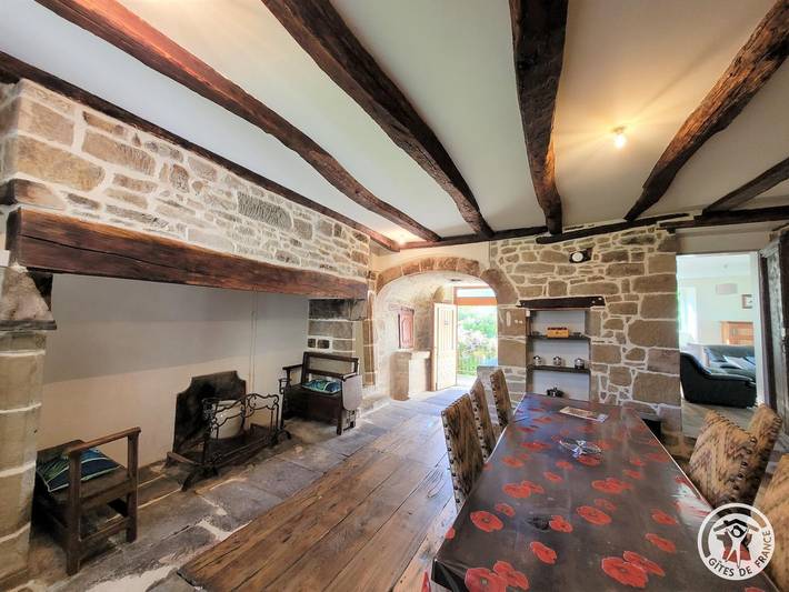 Gîte Le Queyrel in Tudeils, Brive-la-Gaillarde und Umgebung