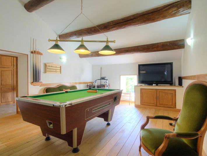 Location de vacances pour 11 personnes, avec terrasse et piscine dans Parc Spirou Provence - 4