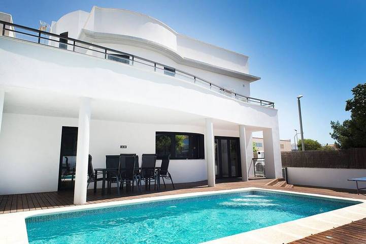 Ferienhaus für 11 Personen, mit Balkon und Garten in Can Pastilla