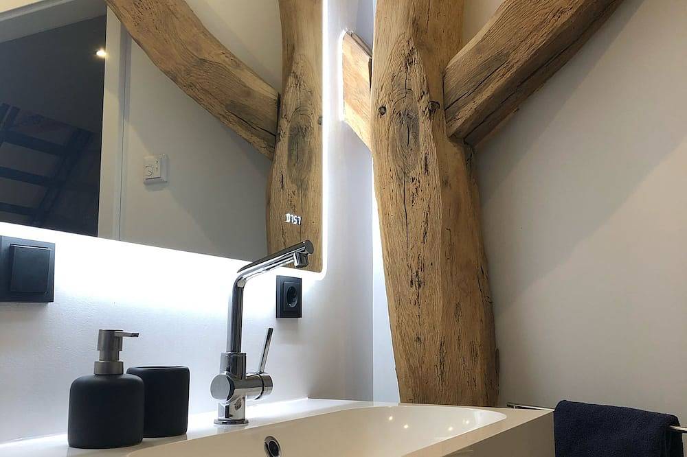 Ganze Wohnung, Entspannen auf dem Land <br>Großzügige Wohnung mit Sauna in Detmold, Kreis Lippe