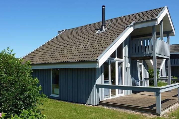 Ferienhaus für 6 Personen, mit Sauna und Whirlpool sowie Garten und Balkon in Rechlin - 2