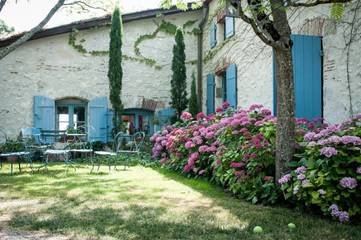 Chambre d’hôte pour 3 personnes, avec sauna et jardin ainsi que piscine et vue à Villeneuve-sur-Lot