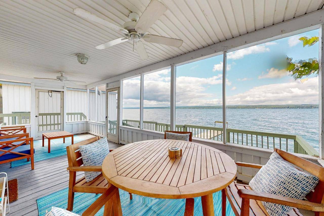 Cozy & Quiet Lakeside Retreat in Cayuga Lake