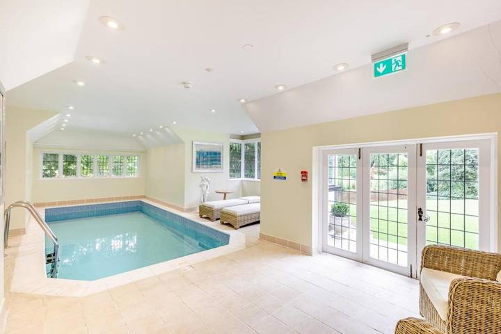 Location de vacances pour 8 personnes, avec Jardin et Piscine dans Bray