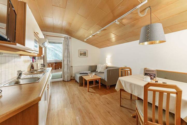 Hütte für 2 Personen, mit Pool und Terrasse sowie Garten in Filzmoos