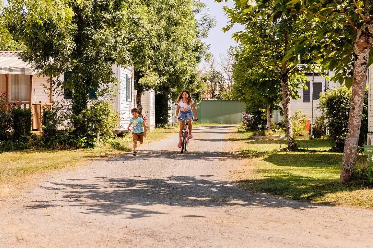 Pagan 3-Room Canvas Bungalow for 5 People (4 adults + 1 child -8 years old) in Bois-de-Céné, Vendée