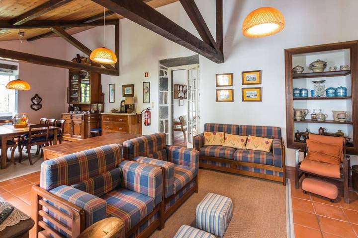 Location de vacances pour 6 personnes, avec jardin et balcon dans Furnas - 4