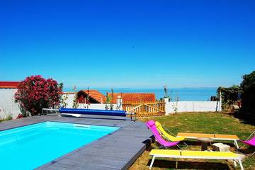 Location de vacances pour 14 personnes, avec balcon ainsi que piscine et jardin, animaux acceptés à Bourcefranc-le-Chapus