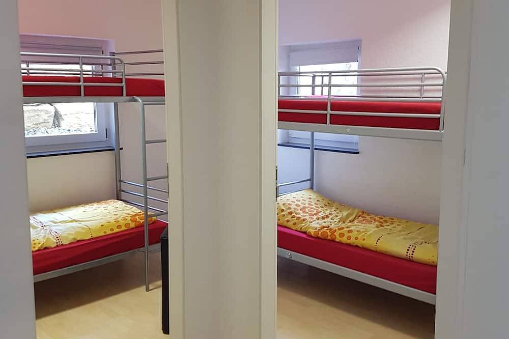 Ganze Wohnung, Elw sonnig,Terasse, bis zu 11Schlafpl. 134 qm Wohnfl. in Einfamilienhaus in Obergröningen, Erlebnisregion Ostalb region