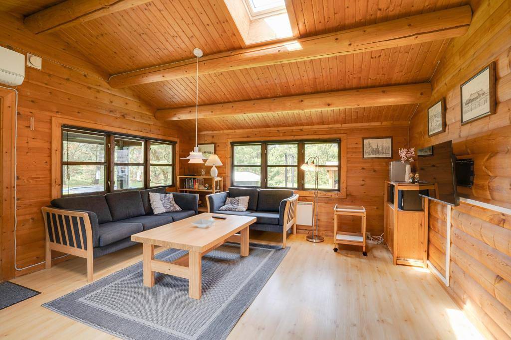Skønt sommerhus med shelter på helt ugeneret grund in Houstrup, Varde Kommune