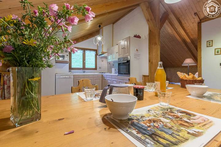 Gîte pour 6 personnes, avec terrasse, animaux acceptés dans Arêches - 2