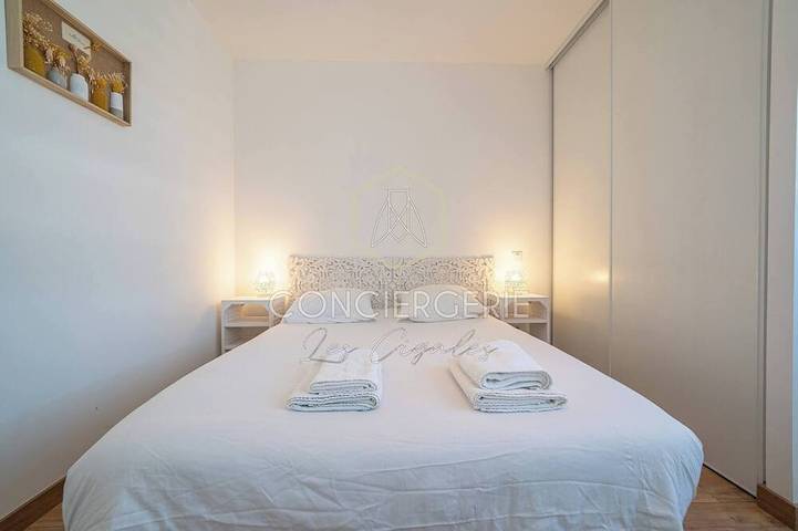 Gîte pour 6 personnes, avec piscine et jardin dans Calanque de Cap Rousset - 4