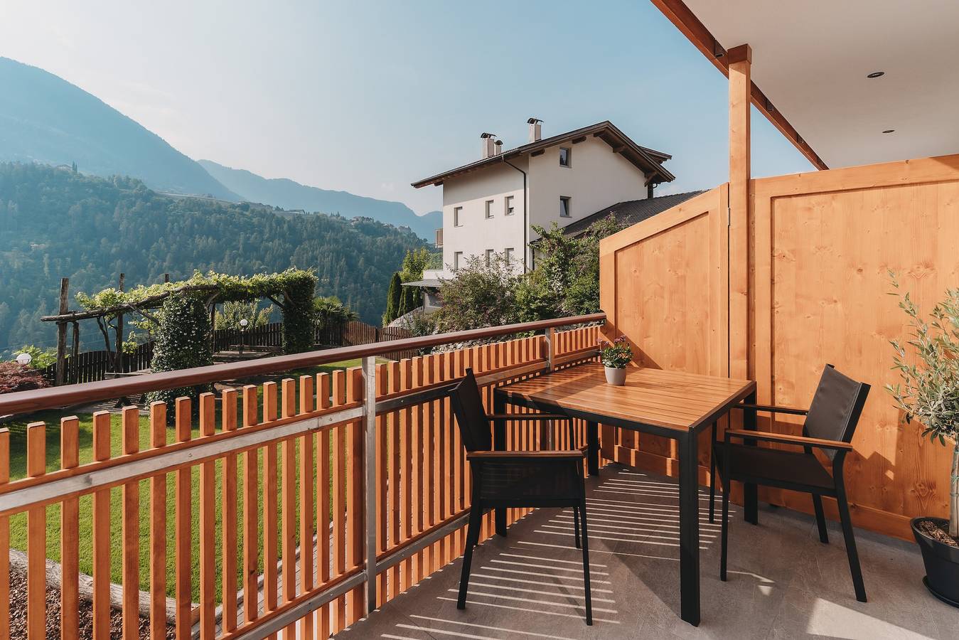 Ganze Wohnung, Apartment 'Bergluft Innersennerhof' mit Bergblick, Wlan und Klimaanlage in Riffian, Passeiertal