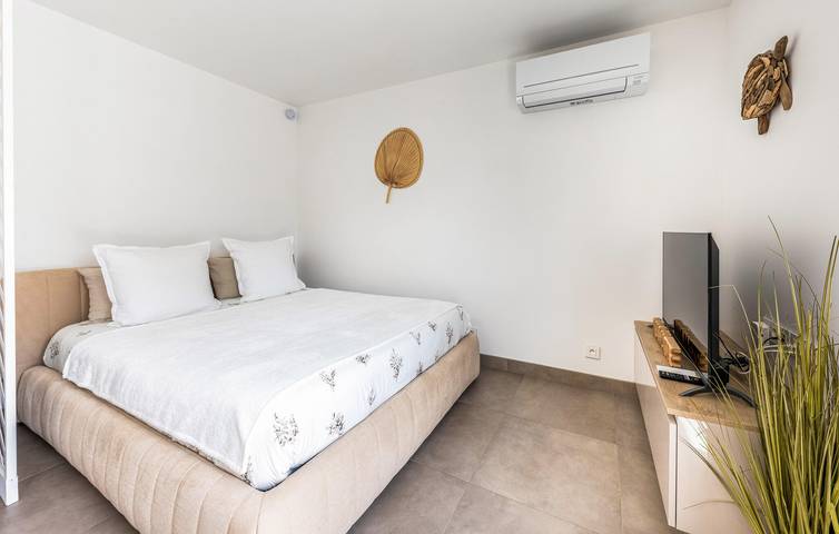 Location de vacances pour 2 personnes, avec terrasse à Roquefort-les-Pins - 4