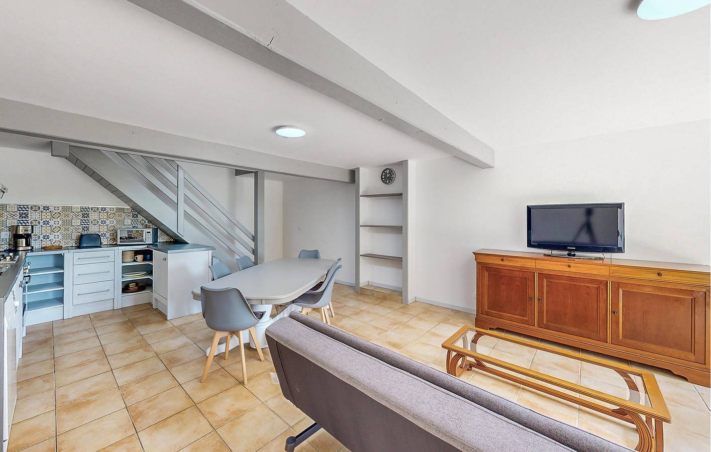 Appartement moderne avec piscine et parking près du centre ville de Monsec in Vieux-Mareuil, Parc naturel régional Périgord-Limousin