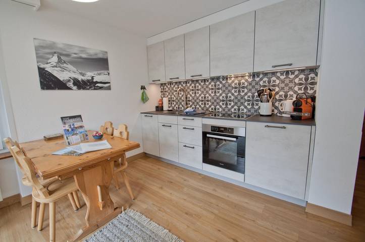 Ganze Wohnung, Ferienwohnung für 4 Personen mit Terrasse in Zermatt, Walliser Alpen