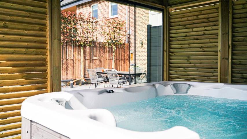 Location de vacances pour 6 personnes, avec sauna ainsi que jardin et jacuzzi, adapté aux familles à Hannut - 2