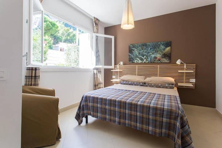 Appartamento per 4 persone, con panorama e terrazza in Addaura