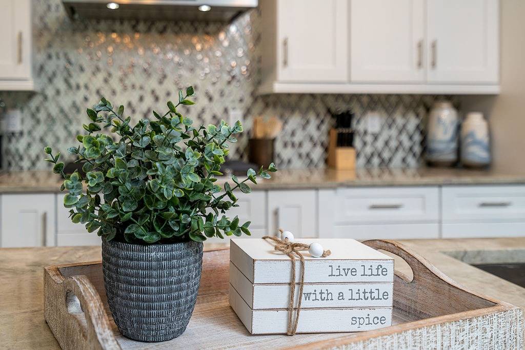 661 Beach-to-Bay 5Br: Pool, Spa, Gulf Views, Elevator in Fort Myers Beach, Estero Island